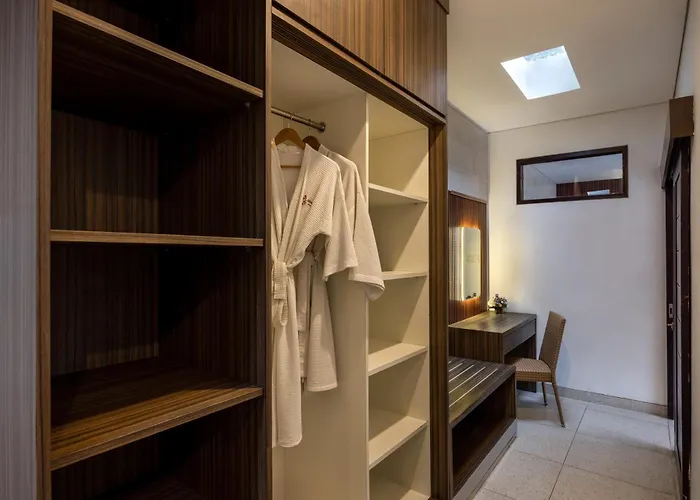 Villa Griya Shanti &