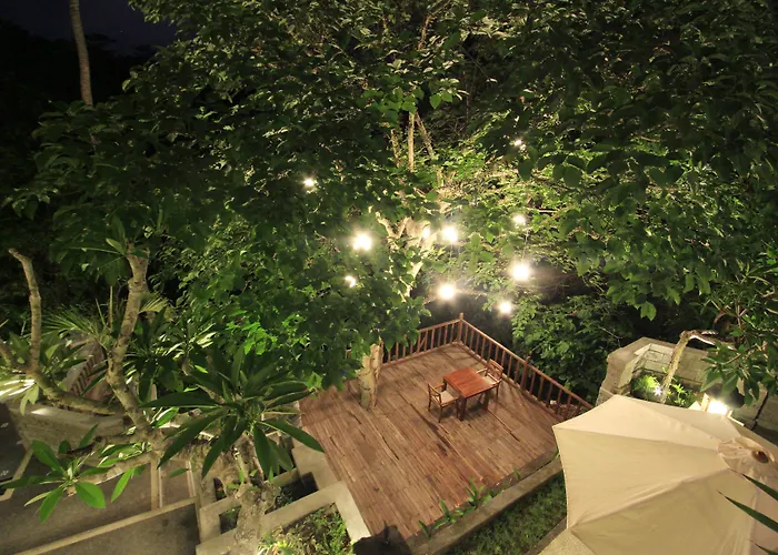 Villa Griya Shanti &