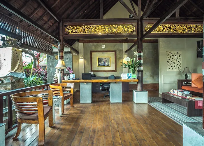 Villa Griya Shanti & *