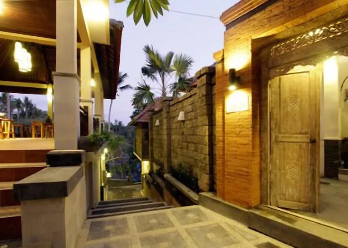 Villa Griya Shanti &