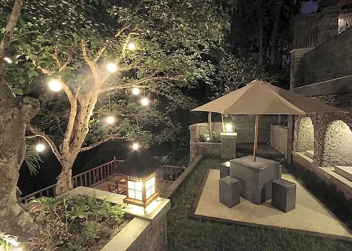 Villa Griya Shanti &